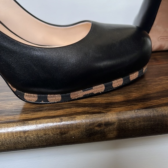 Coach platform with wooden signature heel - Picture 7 of 7